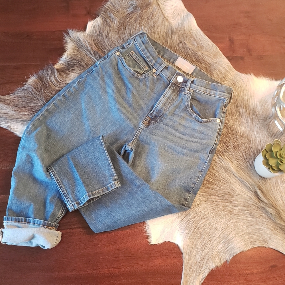 Everlane Cheeky Straight Cropped Jean